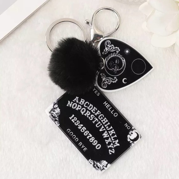 Ouija Planchette Keychain Pompom - Picture 1 of 5